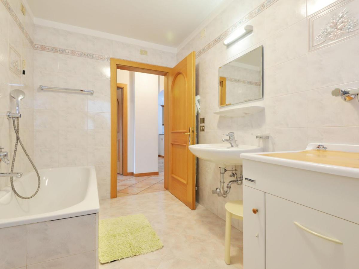 Apartment Ardoney-1 By Interhome กัมปีเตลโลดีฟัสซา ภายนอก รูปภาพ